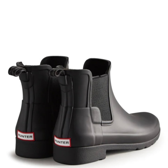 Women's Refined Slim Fit Chelsea Boots - Picture 1 of 4